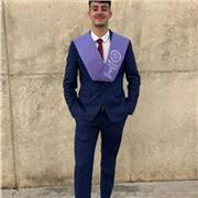 Doy clases particulares de matemáticas a nivel de E.S.O y Bachillerato. También doy clases de Inglés (B2) e Informática